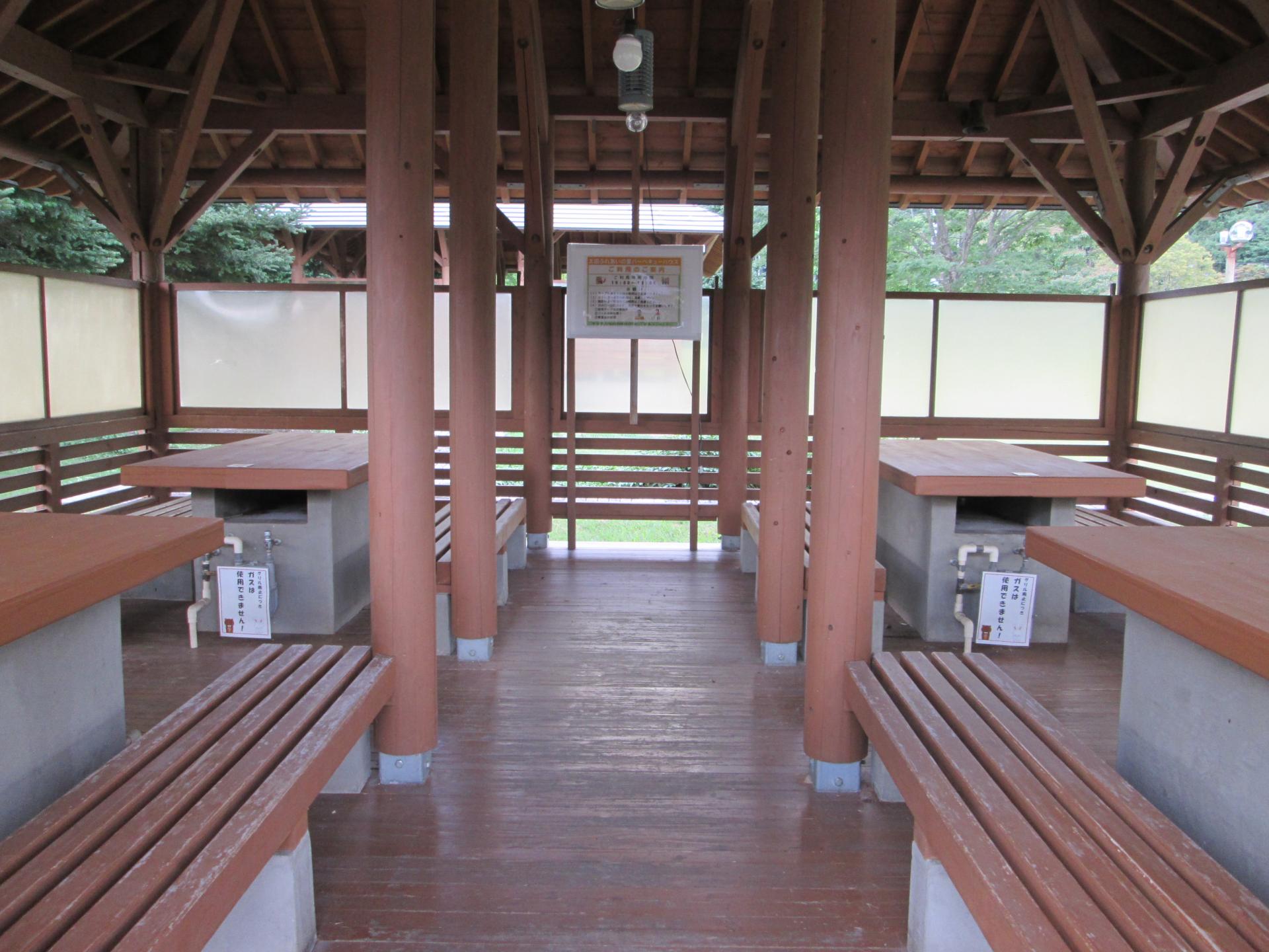 バーベキューハウス内装