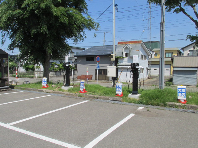 大仙市役所・大曲体育館前の設置状況