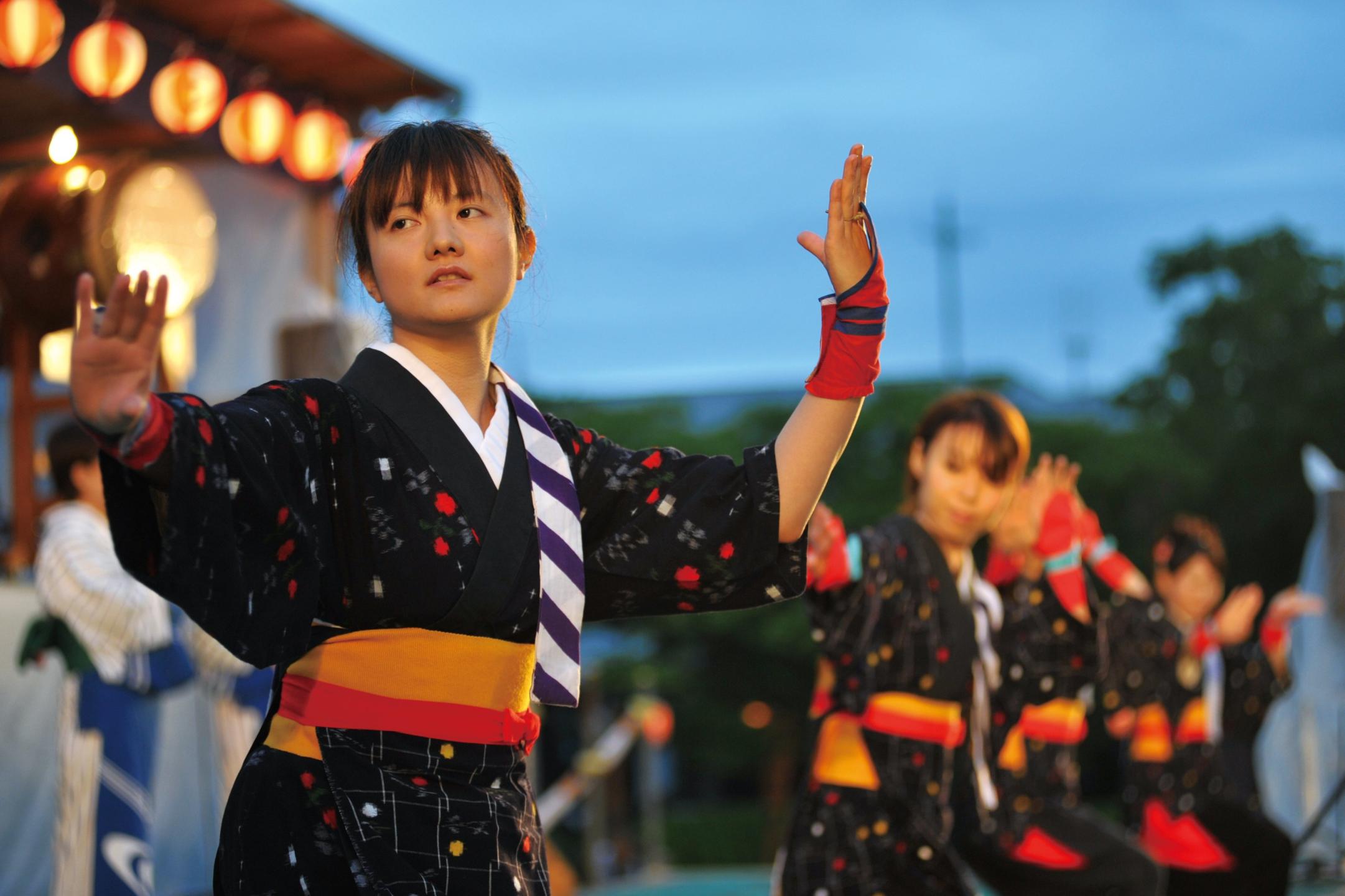 踊るドンパン娘