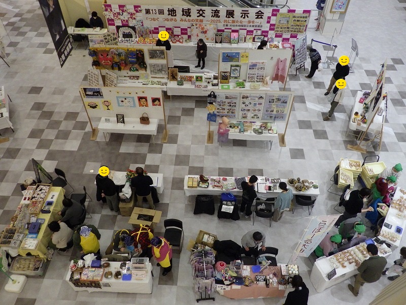 展示ブースを上から撮影した写真