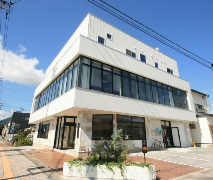 建物全体の外観