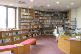 中仙図書館の写真