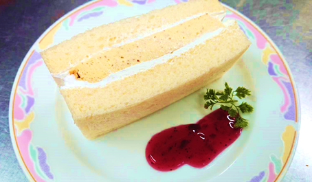 写真:豆腐カステラのクリームサンド