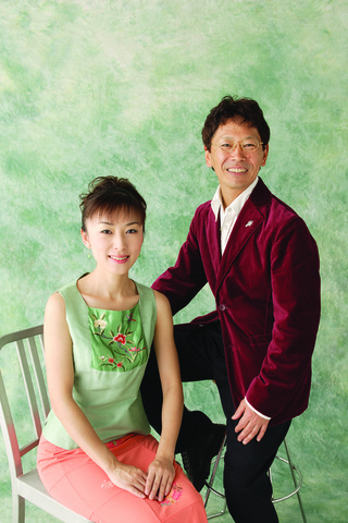 「南こうせつwithウー・ファン」アーティスト写真