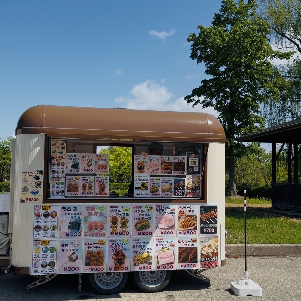 deli buonoのキッチンカーの写真、続けて商品の概要です