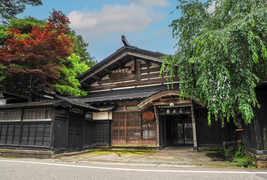 鈴木酒造店 秀よし -国登録有形文化財-